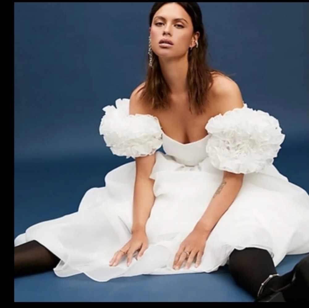 NWT Mes Demoiselle Flower Gown Size Small. WEDDING